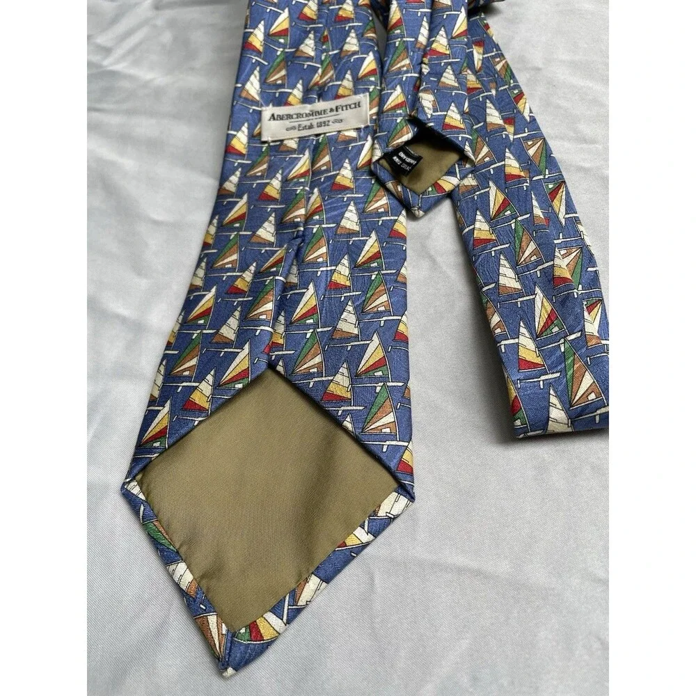 Abercrombie & Fitch Necktie 100% Silk Sailboat Nautical Tie Navy Spain Handmade